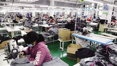 湘南纺织基地牛仔服饰企业全面复工，日用品销售同步回暖